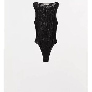 ZARA BLOGGERS FAV SEAMLESS BODYSUIT